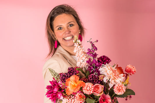 Wie zit er achter BloemenKr8?
