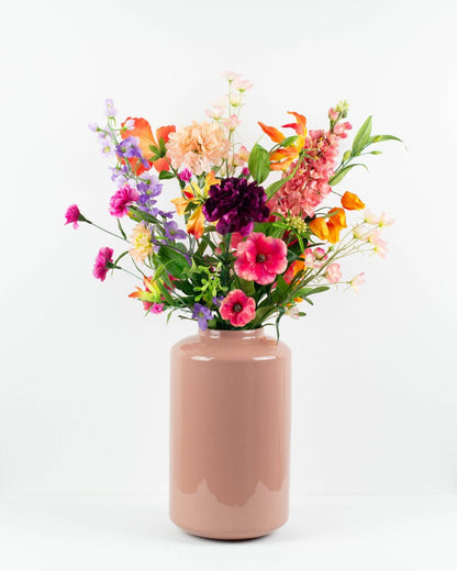 Compact Kunstboeket Zoë voor elke ruimte met bonte bloemen en felle kleuren, Gloriosa, Anjer, Anemoon, 70-80 cm hoog.
