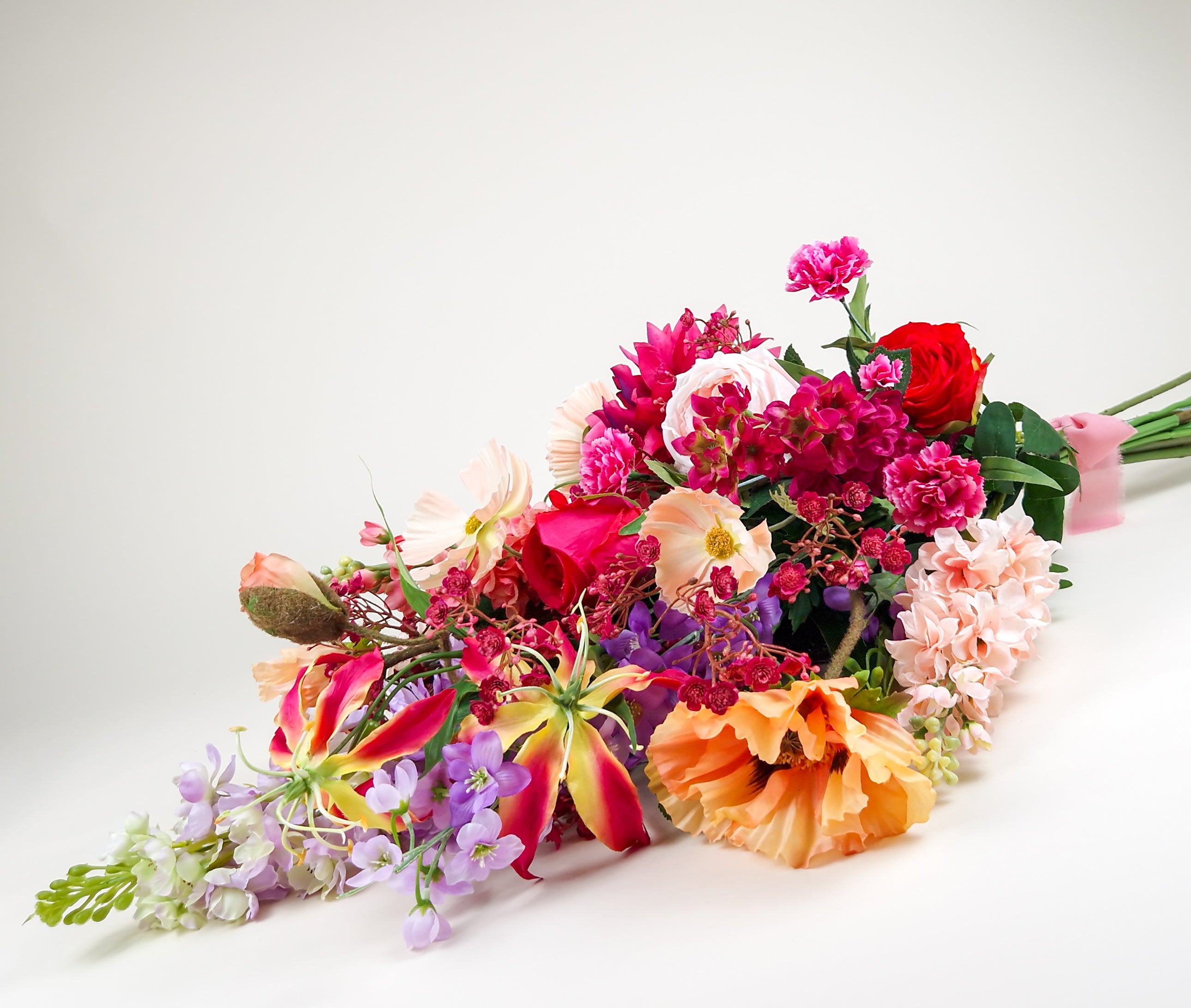 bont gekleurd zijden bloemen rouwboeket herbruikbaar als herinneringsboeket