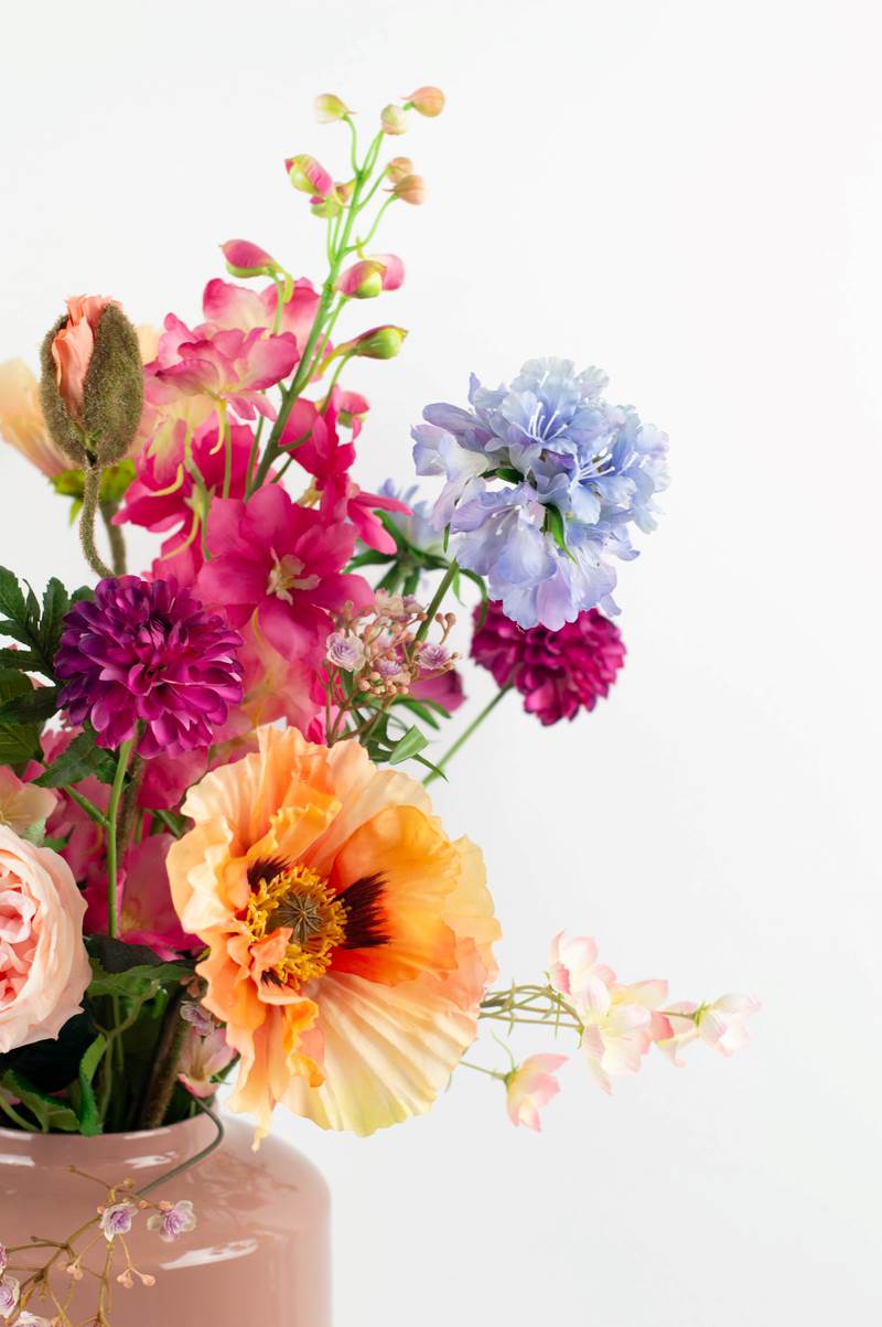 pastel kleurig zijden bloemen boeket, zomerse tinten