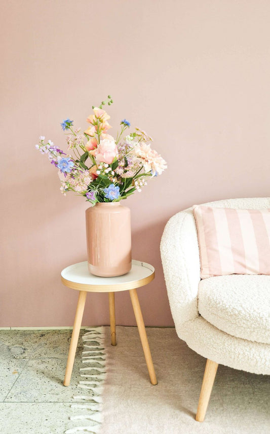 zijden boeket in pastel tinten licht roze en licht blauw